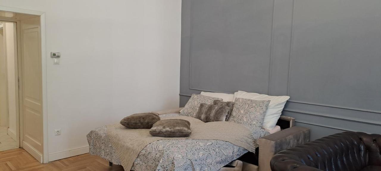 Center Gold Apartment بودابست المظهر الخارجي الصورة